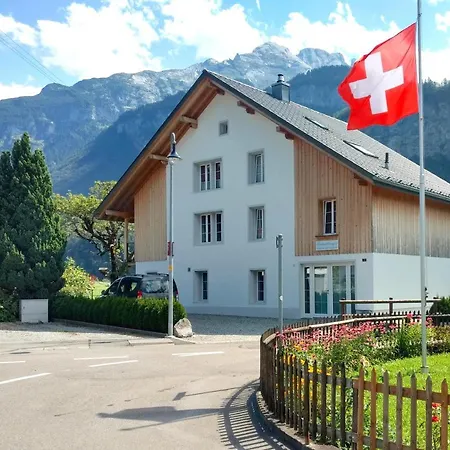 Mountain-panorama Apartment