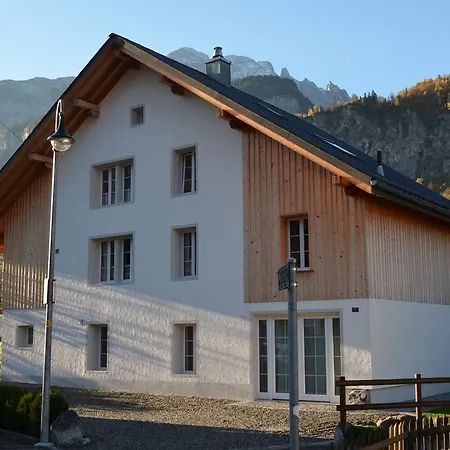 Mountain-panorama Apartment